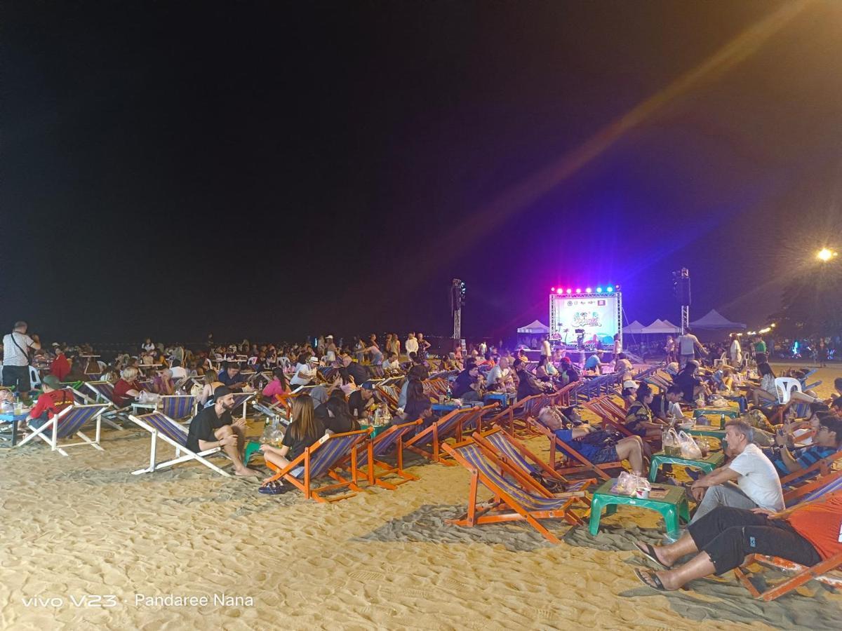 Mandala Beach Villa Jomtiean Джомтьен Экстерьер фото